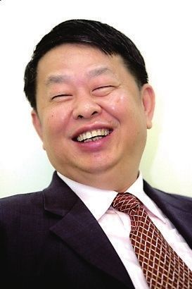 63岁金矿老板娶38岁剩女女方坦言不想结婚男方发妻去年离世