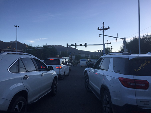 青藏高原|西部旅游“疫外”升温：拉萨飞北京票价过万 世界屋脊也迎文旅淘金热？