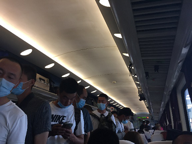 青藏高原|西部旅游“疫外”升温：拉萨飞北京票价过万 世界屋脊也迎文旅淘金热？