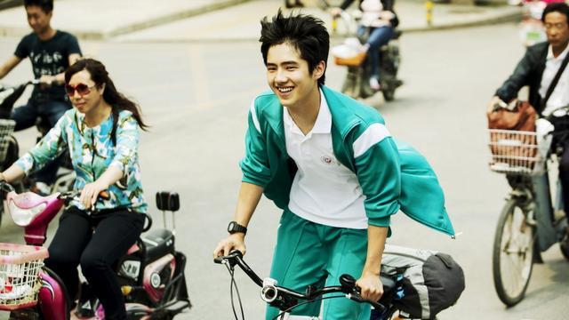 刘昊然|黄渤、吴京、邓超、张译奋斗半生才有的成绩，22岁的刘昊然只花了6年