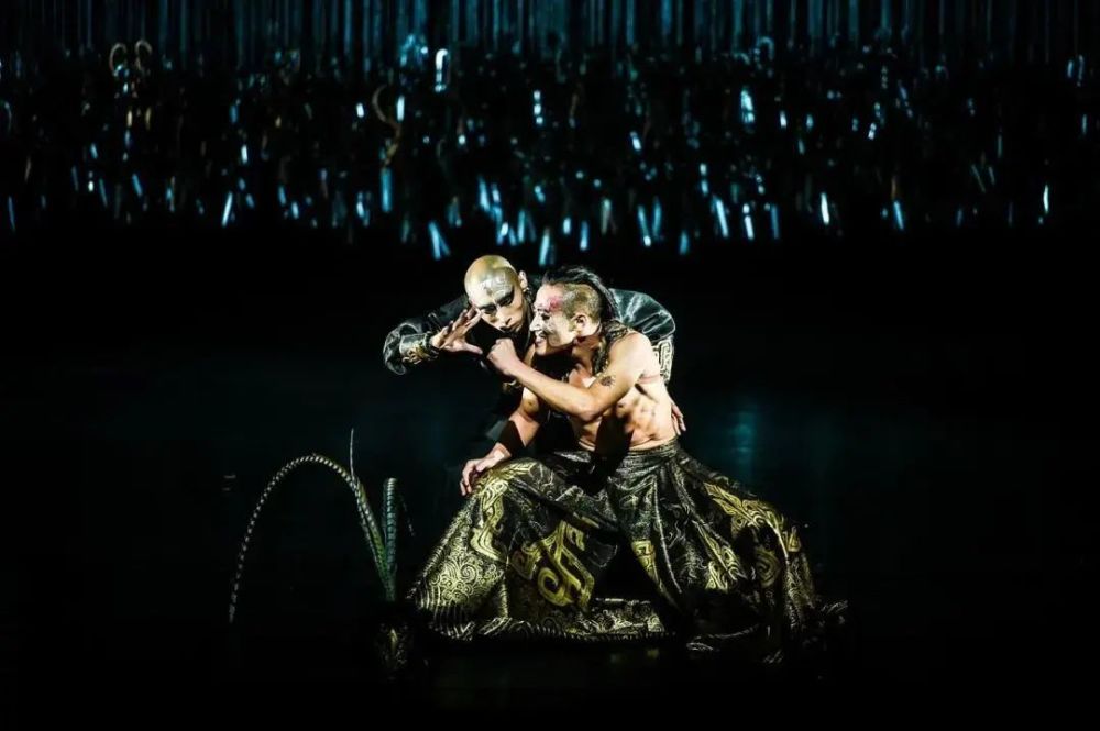 杨丽萍|杨丽萍舞蹈力作《十面埋伏》榆林站即将来袭