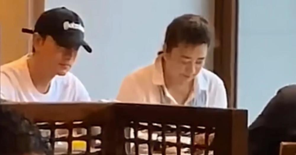 甜馨|抱怨甜馨拖后腿？李小璐配文引发众怒，贾乃亮面露难色