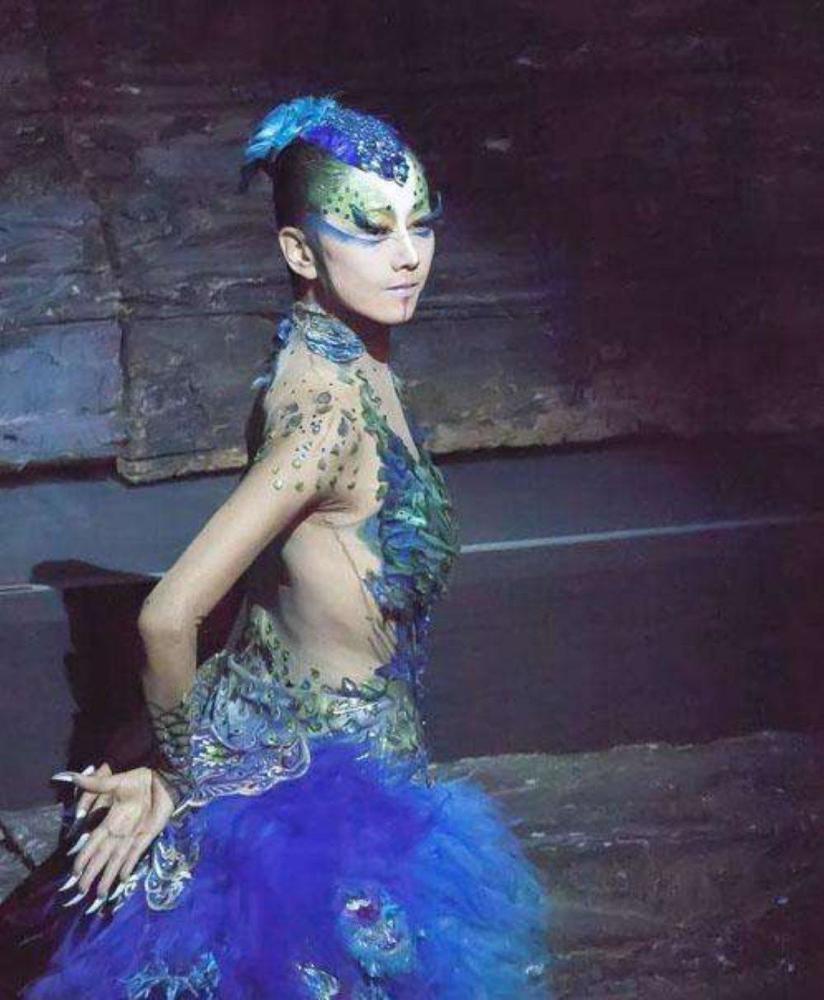 杨丽萍|61岁杨丽萍，一生为舞，绝食绝育