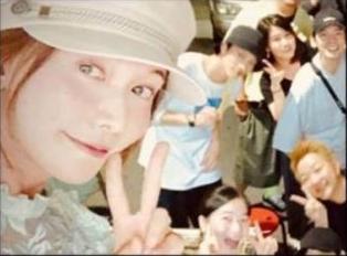 林志玲|45岁林志玲手术后首现身！与众人聚会喜笑颜开，不见丈夫黑泽良平