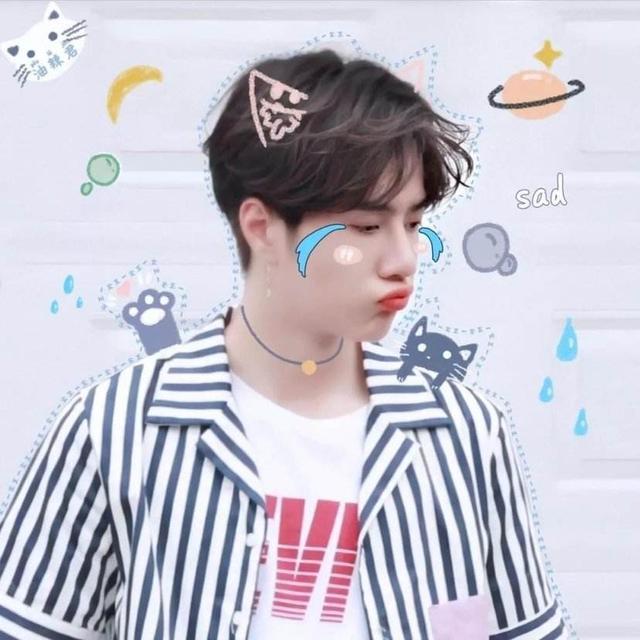 王一博|万能王一博参加摩托车比赛！到底还有多少面没有展示给我们！期待