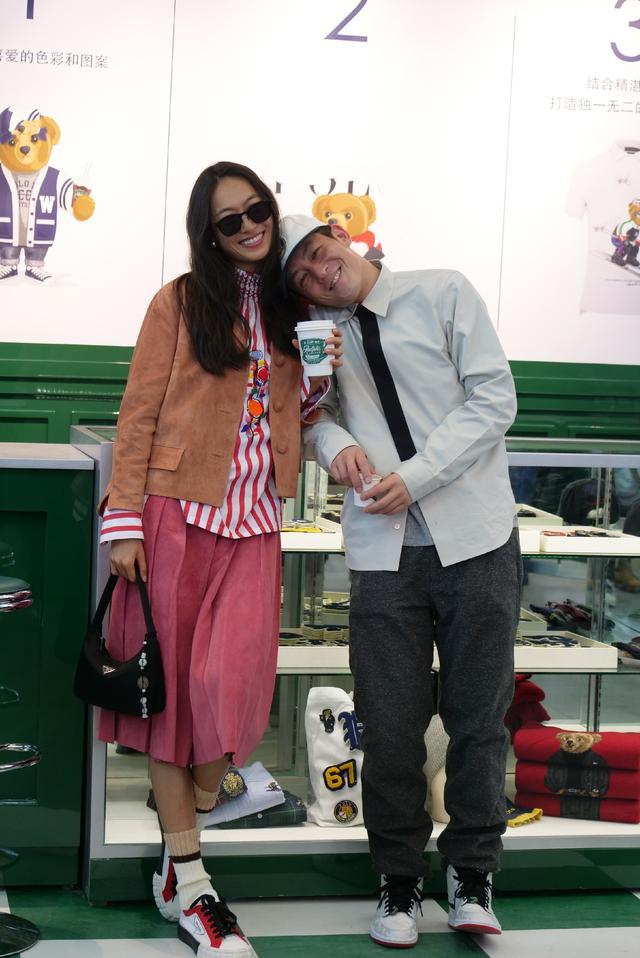 陈冠希|陈冠希40岁生日，秦舒培晒父女今昔对比照，女儿暖心做雕塑送爸爸