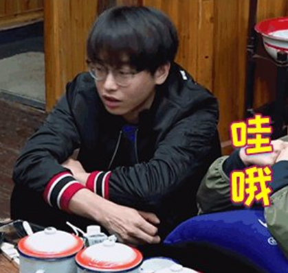 彭昱畅|大橘观丨非流量，相貌平平的他，为何能成被各大导演喜爱的霸屏男孩