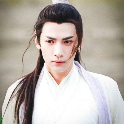 于朦胧|于朦胧新剧造型绝美，与罗云熙同争古装第1美男，网友：太难抉择