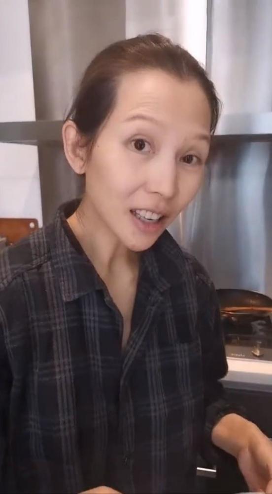 陈浩民|陈浩民开派对庆51岁生日！蔡少芬张晋到场，7个孩子同聚场面壮观