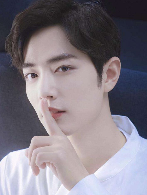 张艺兴|同为流量明星生日，张艺兴登世界趋势榜获祝福，肖战却无人问津