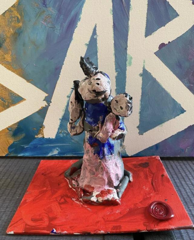 秦舒培|秦舒培携女儿为陈冠希庆生，陈拉雅礼物用心，昔日浪子变女儿奴