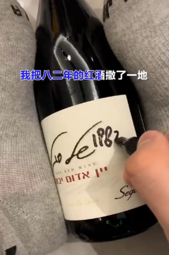 李佳琦|李佳琦小助理活成顶级富豪，直播真的来钱这么快吗？