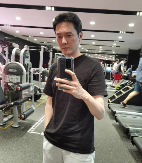 在一起之口罩|《在一起之口罩》：冯绍峰的一跪，终于让人看到了他的演技