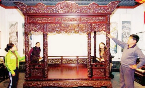仙杂记十·龙床|3吨重清朝“龙床”现身莆田，专家建议上交，收藏家：先给我8亿