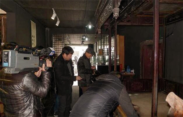 仙杂记十·龙床|3吨重清朝“龙床”现身莆田，专家建议上交，收藏家：先给我8亿