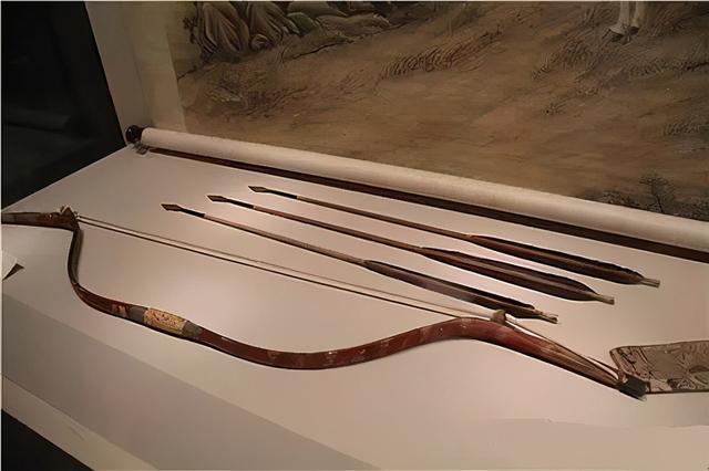 古代战争中关于弓箭那些事儿:"淬毒"的方式很多,比如插入粪便