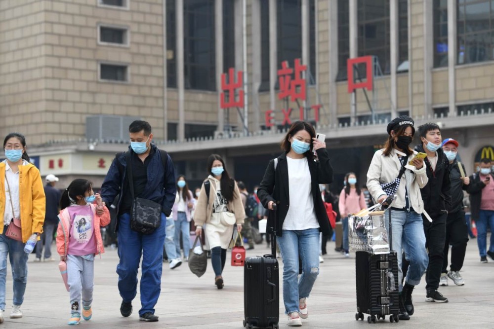 地铁|连续8天运送旅客超千万，多地铁路增开返京列车应对客流高峰