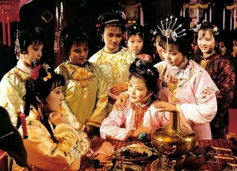 红楼梦|《红楼梦》最经典的9首诗词，读懂了才是人生