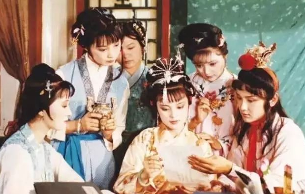 红楼梦|《红楼梦》最经典的9首诗词，读懂了才是人生