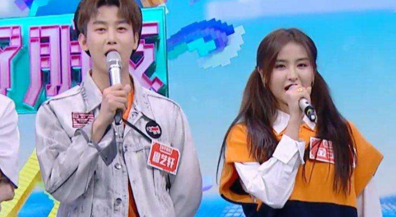 金子涵|金子涵和素人合照被质疑颜值？网友：被艳压，素人赢了