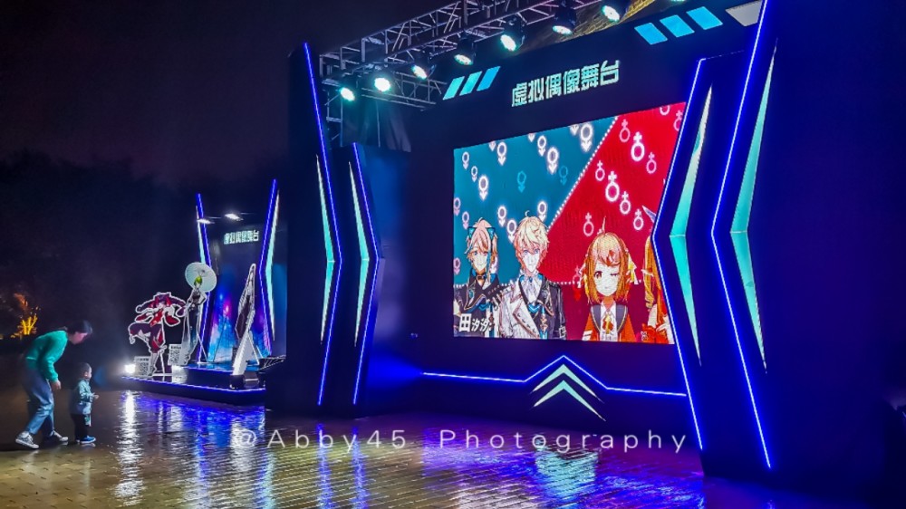 扬州有个宝藏旅行地,二次元与异国风情汇聚,震撼灯光秀上古城墙_腾讯