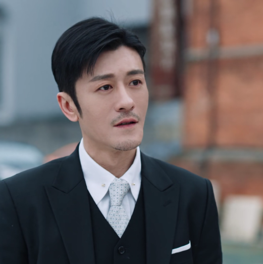 胜男的私房菜馆开张,路晋兑现帮助胜男实现理想的承诺,并正式向胜男