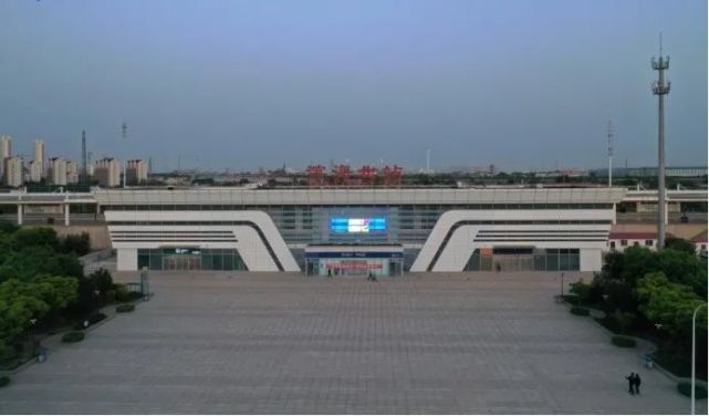 坐着高铁看天津滨海北站浪漫与激情交融尽享亲海之乐