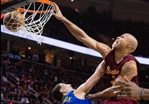 篮网三叉戟之一隔扣汤普森职业生涯末期圆梦骑士