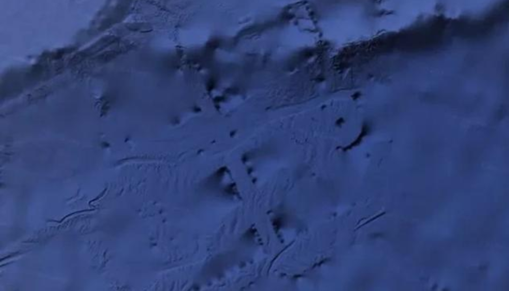 太平洋|太平洋海底发现异常结构！长128公里，宽8公里，类似于现代机场