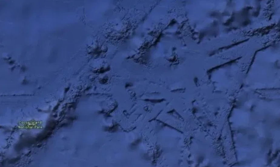 太平洋|太平洋海底发现异常结构！长128公里，宽8公里，类似于现代机场