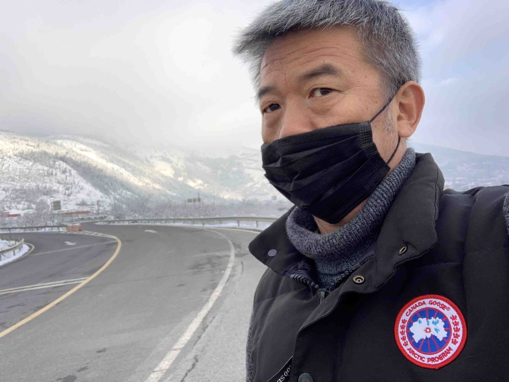 雷平阳|拓展诗歌边界呈现汉语之光！雷平阳最新诗集《鲜花寺》与《修灯》出版