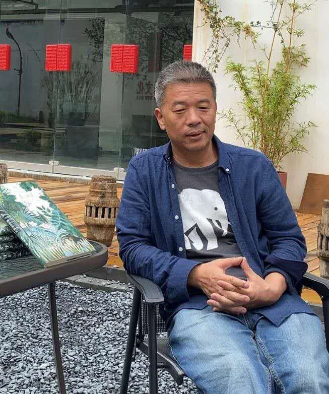 雷平阳|拓展诗歌边界呈现汉语之光！雷平阳最新诗集《鲜花寺》与《修灯》出版