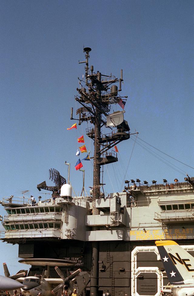 雷达太老看不到舰载机,美航母换掉六旬老雷达,能找五代机还能预警高超