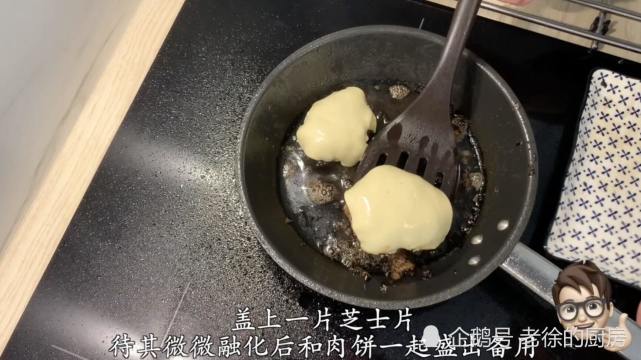 牛肉漢堡的做法不計其數,每一個配料及配比的變動,都會帶來意想不到的