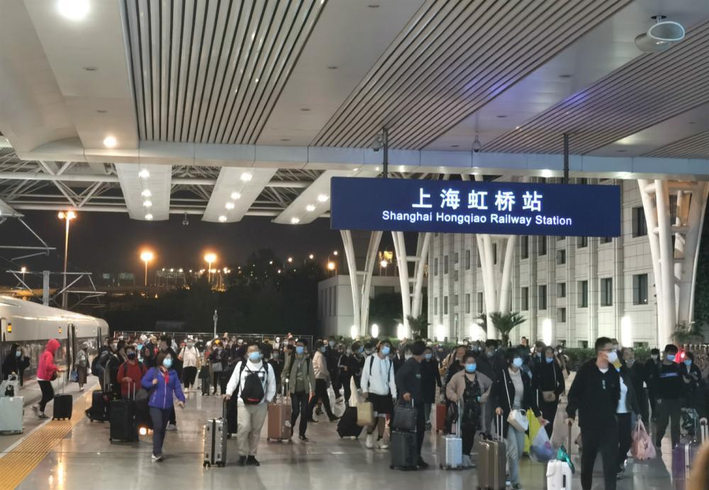 上海虹桥|亲情和梦想，只相距4.5个小时