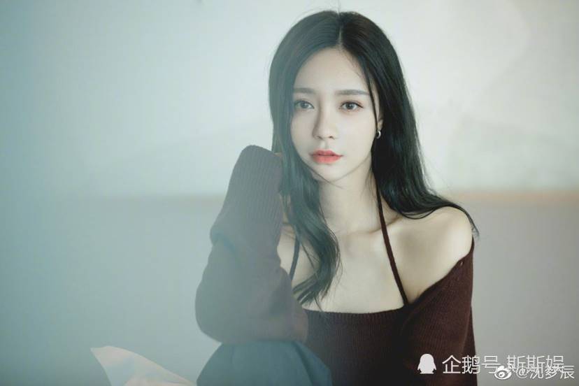 沈梦辰|沈梦辰深夜发文引热议，难道与海涛出现感情危机？看到配图服了