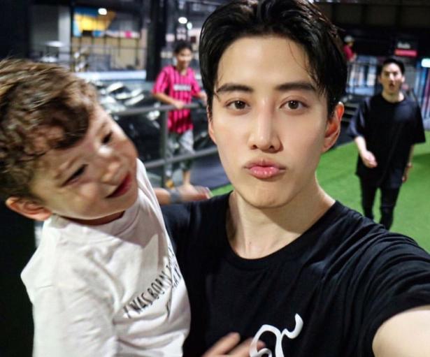 披拉-尼迪裴善官|泰国男星Mike放弃儿子抚养权，前女友生下二胎，与19岁新男友分手