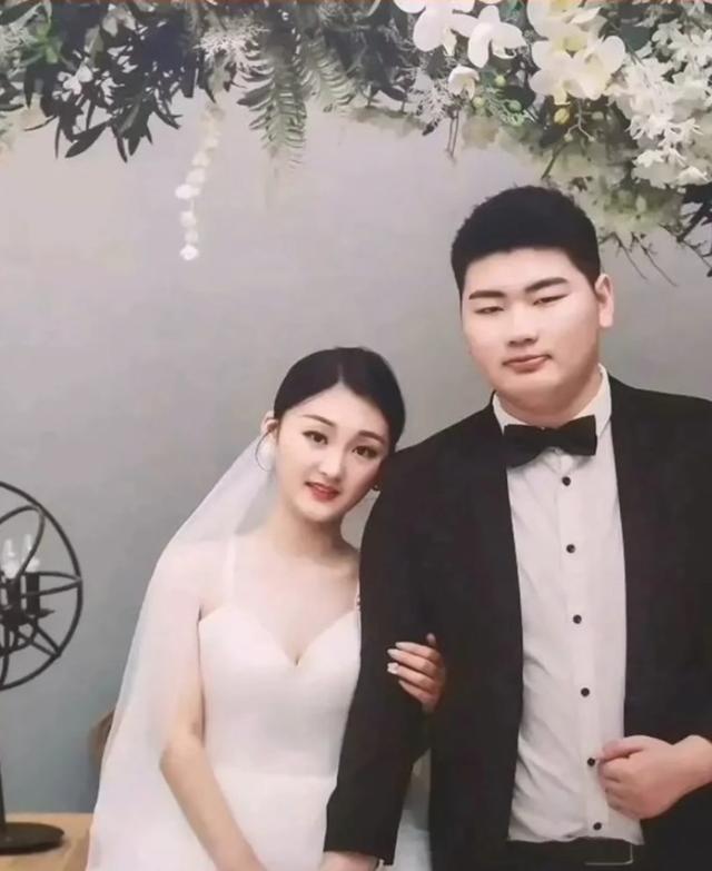 朱之文|大衣哥儿媳亮相回门宴，一袭红裙气质不输明星，自曝结婚不是图钱