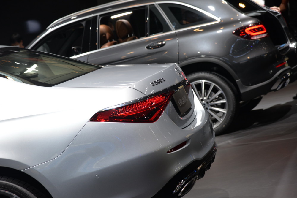 奔驰|首次和公众见面呼声有多高？车展实拍全新一代奔驰S级