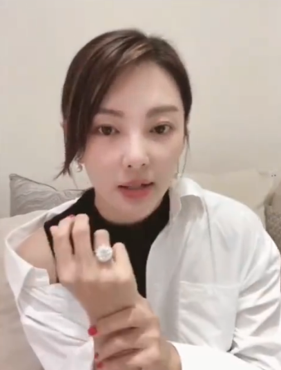 张雨绮|既“碎钻论”后，张雨绮再现霸气消费观：卡里有钱不需要理智