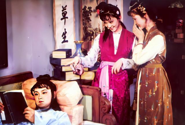 红楼梦|《红楼梦》里金钏和晴雯的遭遇：情绪能杀人？可怕吧