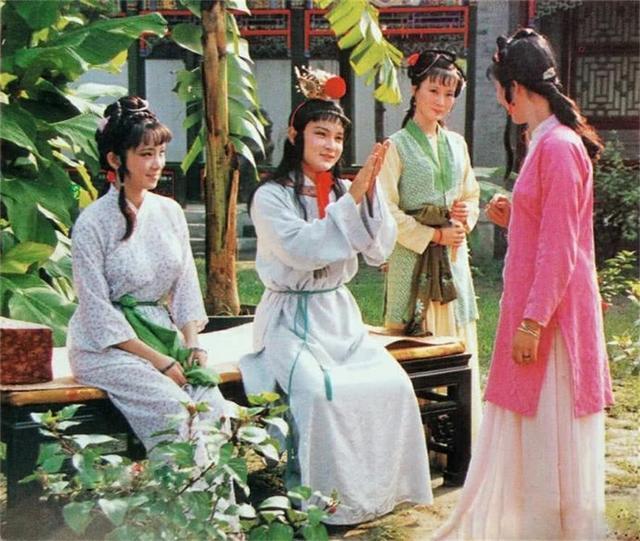 红楼梦|《红楼梦》里金钏和晴雯的遭遇：情绪能杀人？可怕吧