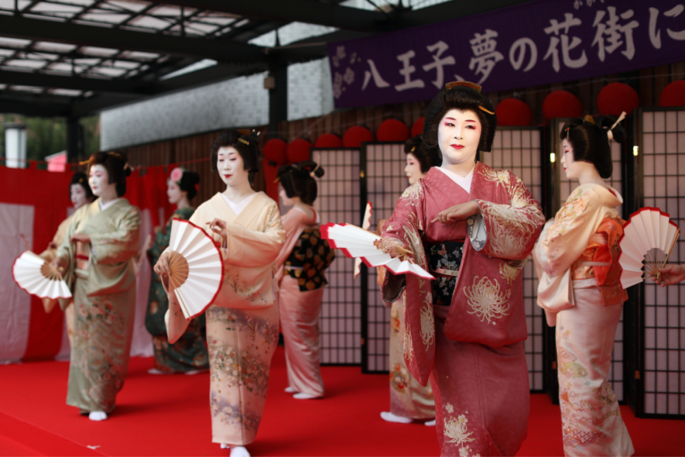 俄罗斯_军事|冷战时期前苏联飞行器“里海怪兽”将展出，像飞机，又像船