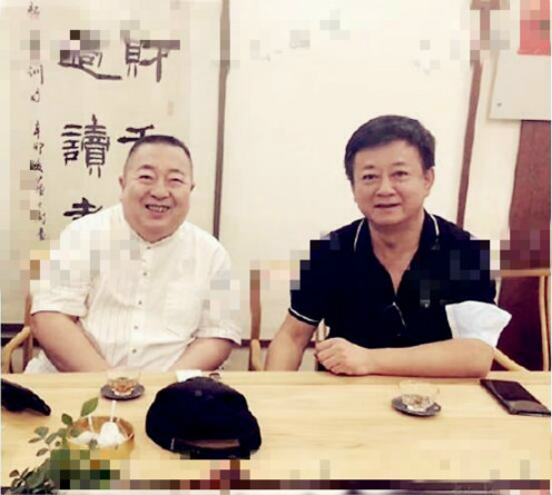 朱军|56岁朱军与69岁姜昆近照曝光，朱军憔悴浮肿显老态，与姜昆仿佛同龄人