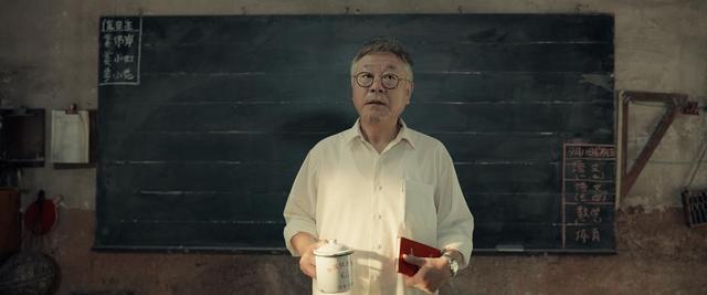 票房|8天票房近40亿，《家乡》逆袭《姜子牙》！我们复盘了今年国庆档