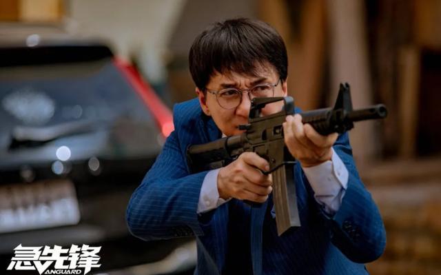 票房|8天票房近40亿，《家乡》逆袭《姜子牙》！我们复盘了今年国庆档