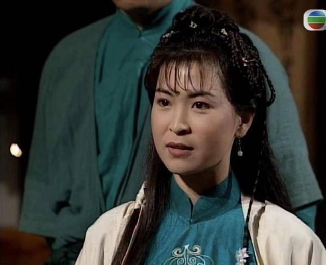 前tvb花旦苏玉华首谈结婚细节与丈夫潘灿良低调领证不办酒席