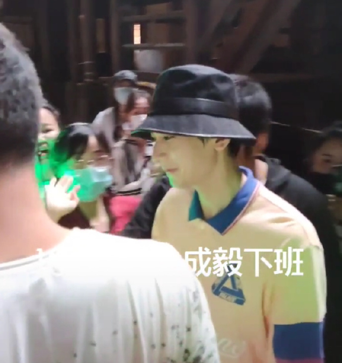 成毅|新顶流？网曝成毅将官宣三大代言，和王源肖战平起平坐