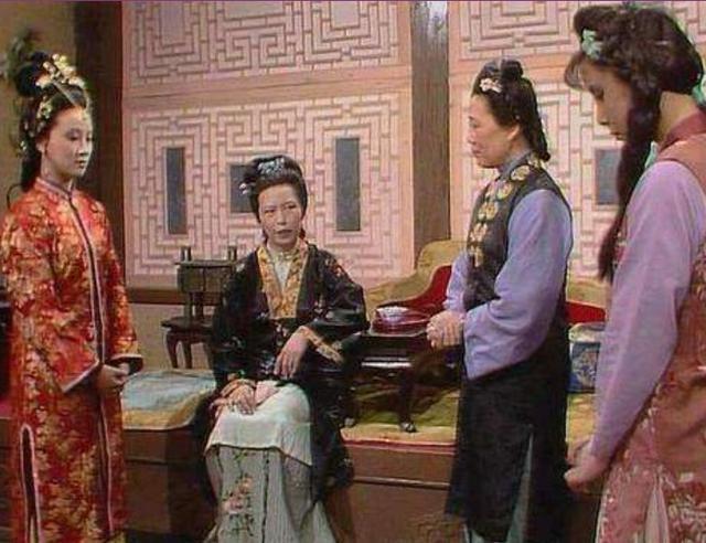 晴雯|红楼梦：晴雯的死，更多是自己的原因，太把自己当主子了