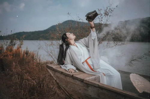 韦应物|“我有一壶酒，可以慰风尘”，哪个字错了？诗词大会82名高手被难倒